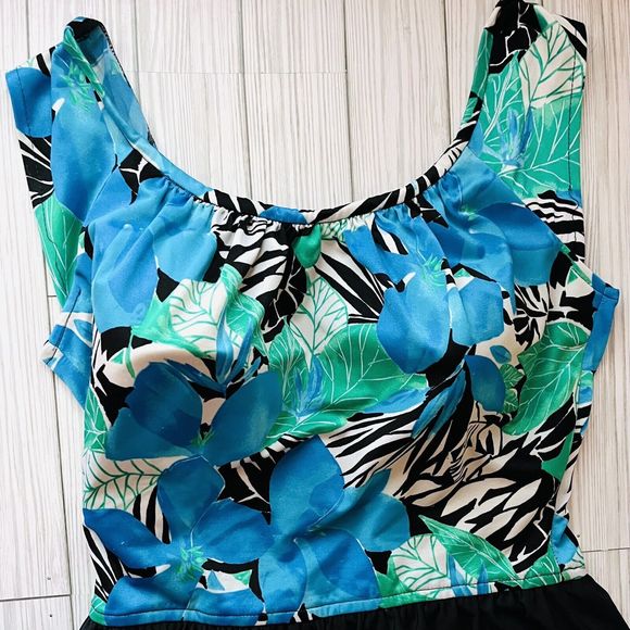 Vintage Perfection Fit by Roxanne Bathing Swim Suit Skort Floral Sz 18 40 C - Picture 3 of 7